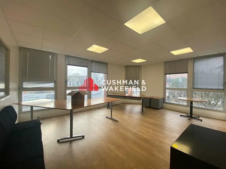 61 Rue Pierre Cazeneuve, Toulouse for lease - Interior Photo - Image 3 of 11