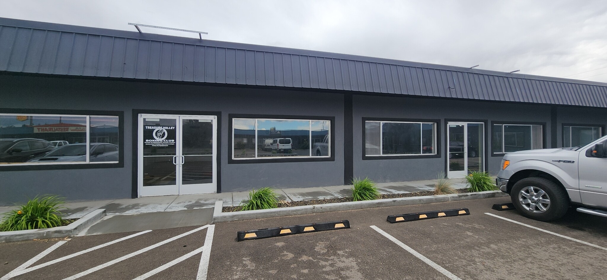 2876 SW 4th Ave, Ontario, OR for lease Primary Photo- Image 1 of 6