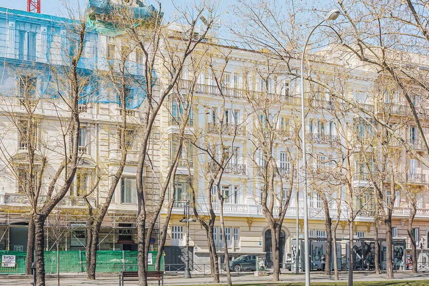 Paseo de la Castellana, 21, Madrid, Madrid à louer - Photo de construction - Image 2 de 3