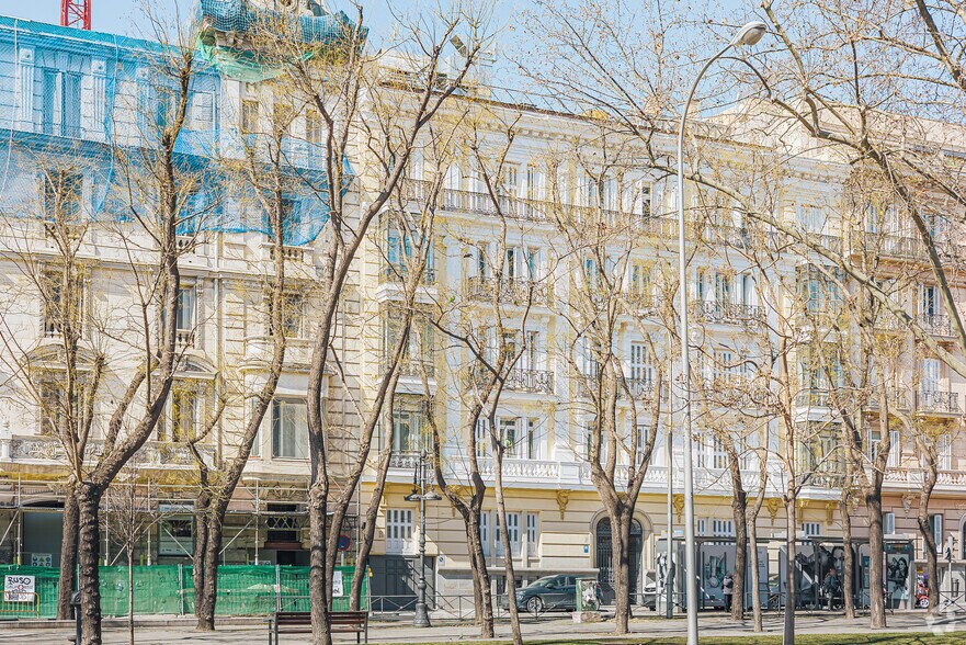 Paseo de la Castellana, 21, Madrid, Madrid à louer - Photo du bâtiment - Image 2 de 7