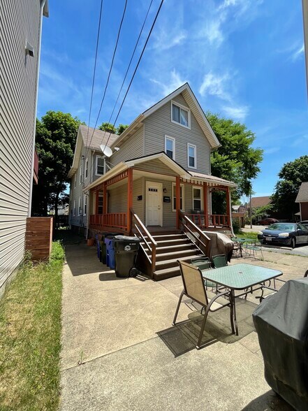 2151 Professor Ave, Cleveland, OH à vendre - Photo du bâtiment - Image 2 de 20
