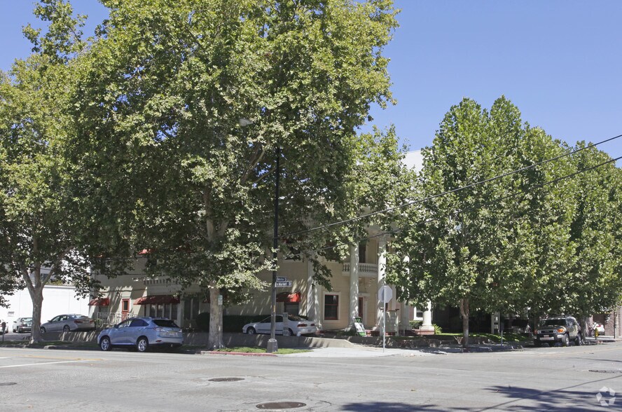 93 Devine St, San Jose, CA à louer - Photo du bâtiment - Image 2 de 22