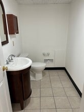 458 Boston St, Topsfield, MA for lease Interior Photo- Image 2 of 8