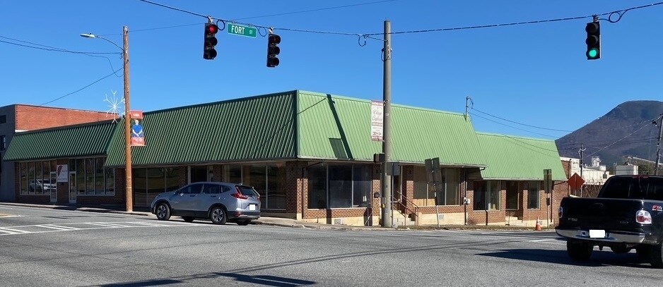 100 N 3rd Ave, Chatsworth, GA for lease Primary Photo- Image 1 of 6
