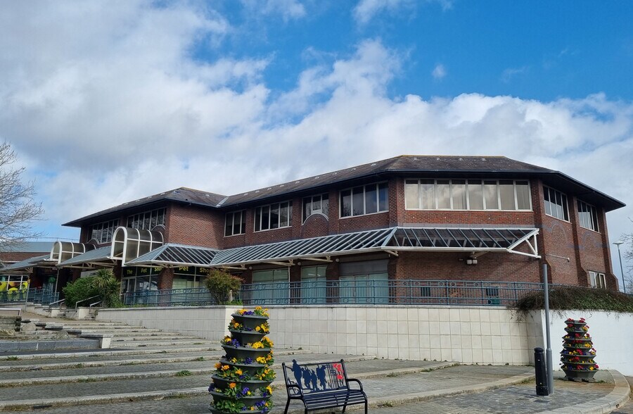 4 The Mall, Swanley à louer - Photo du bâtiment - Image 3 de 7