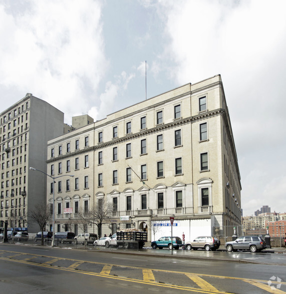 1775 Grand Concourse, Bronx, NY for lease - Primary Photo - Image 1 of 18