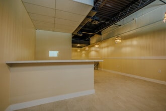 241 S Westmonte Dr, Altamonte Springs, FL for lease Interior Photo- Image 2 of 9