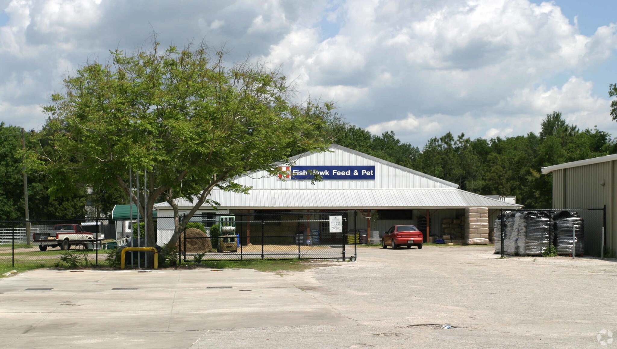 7015 Lithia Pinecrest Rd, Lithia, FL à vendre Photo du bâtiment- Image 1 de 4
