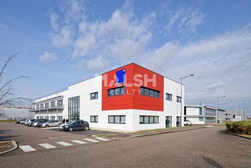 Flex in Saint-Priest for lease - Building Photo - Image 3 of 5