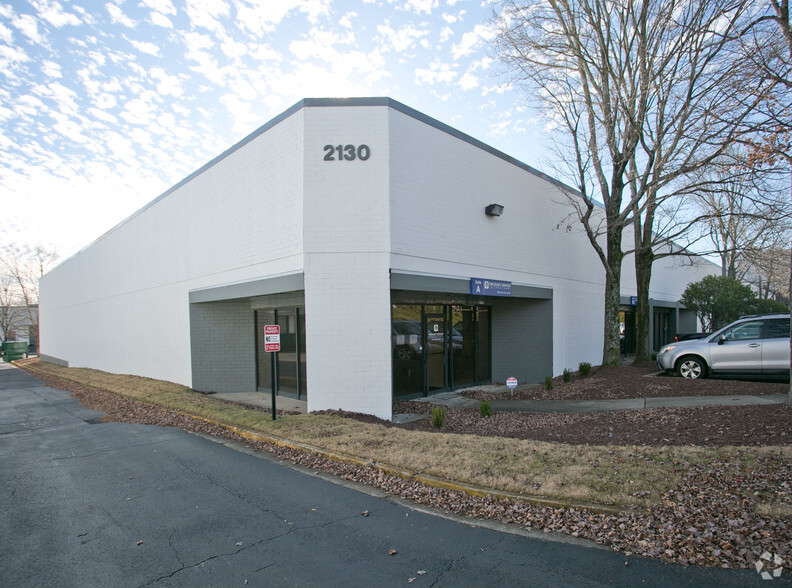 2130 Northwest Pky, Marietta, GA for lease - Primary Photo - Image 1 of 10