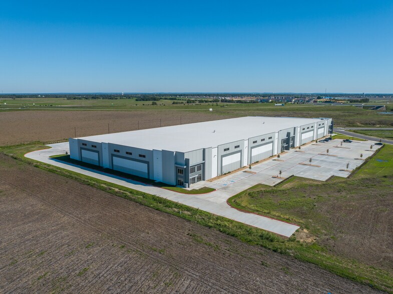 FM 2720 & US 130, Lockhart, TX for lease - Building Photo - Image 2 of 8