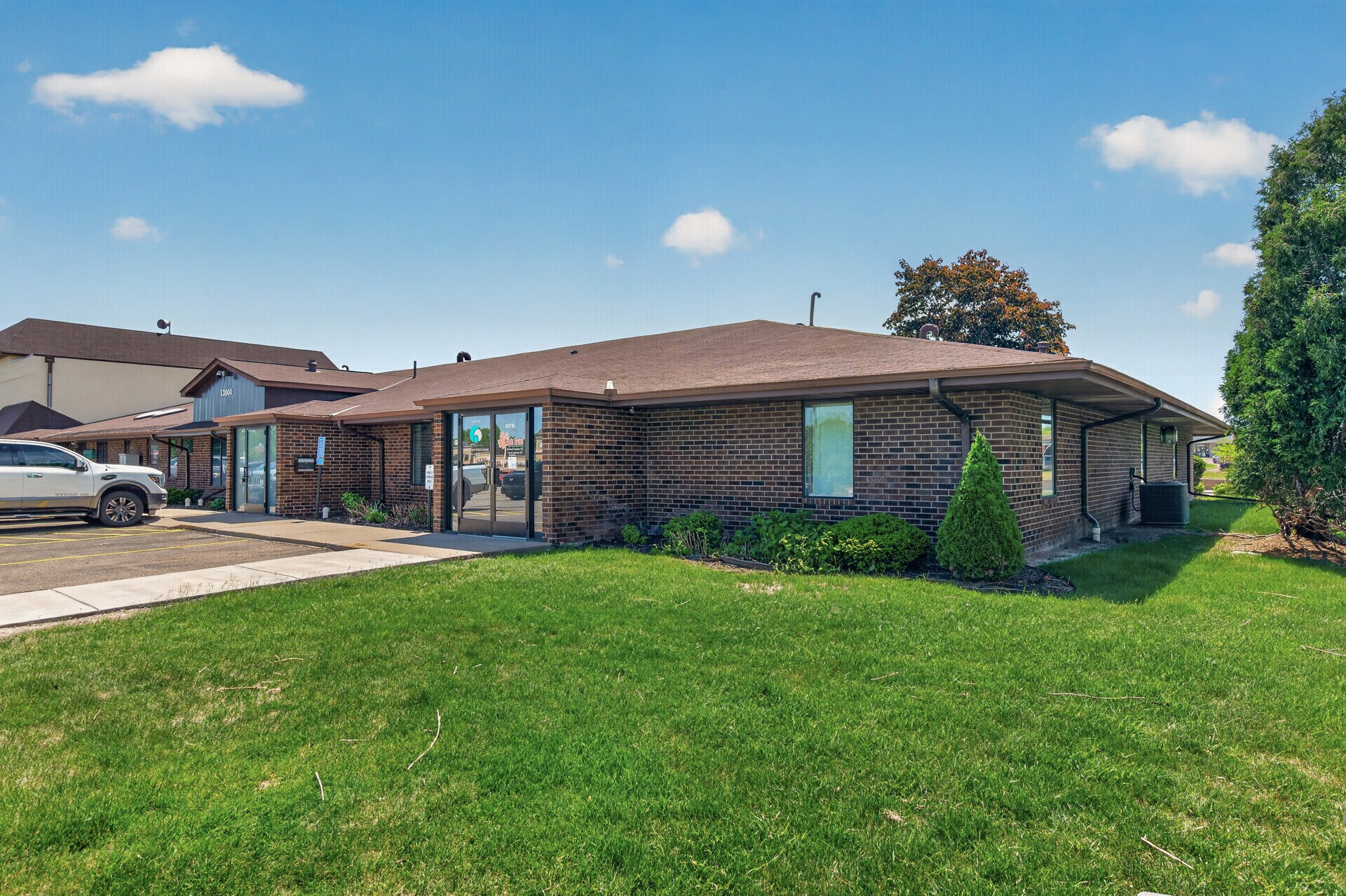 13784-13800 83rd Way N, Maple Grove, MN à louer Photo intérieure- Image 1 de 41