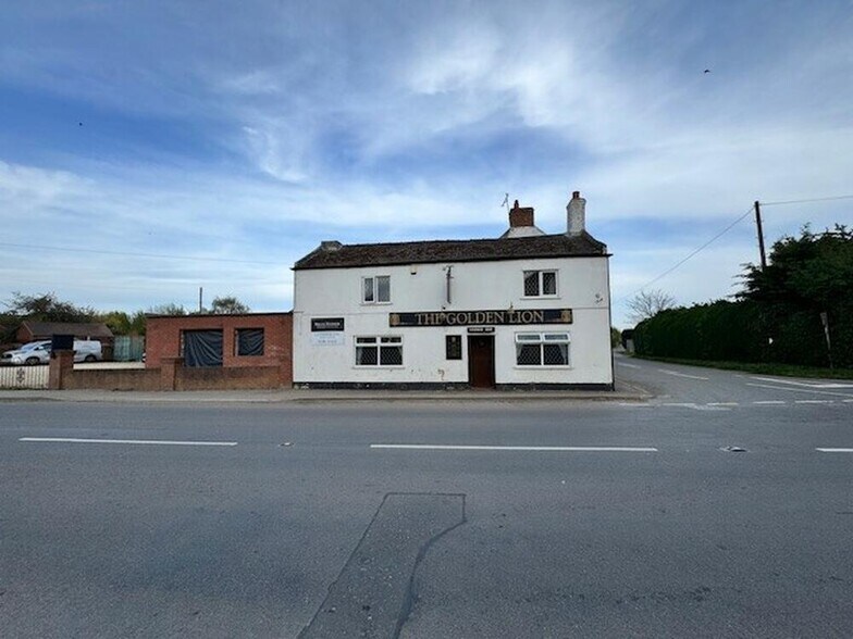 73 Seas End Rd, Moulton Seas End à vendre - Photo du bâtiment - Image 2 de 21