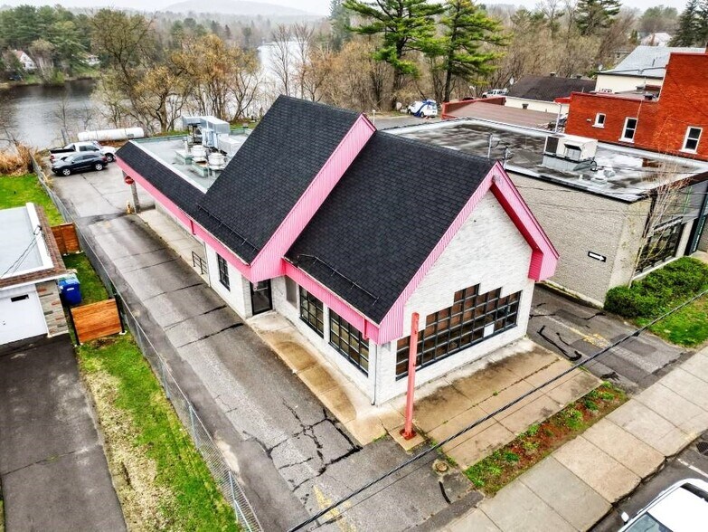 3670 Rue Queen, Rawdon, QC à vendre - Photo du bâtiment - Image 2 de 8