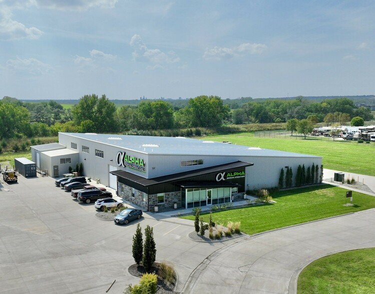 5401 Alvo Rd, Lincoln, NE for sale - Building Photo - Image 1 of 19