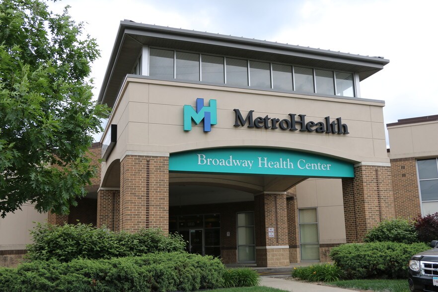 6541-6801 Broadway Ave, Cleveland, OH à louer - Photo du bâtiment - Image 1 de 15