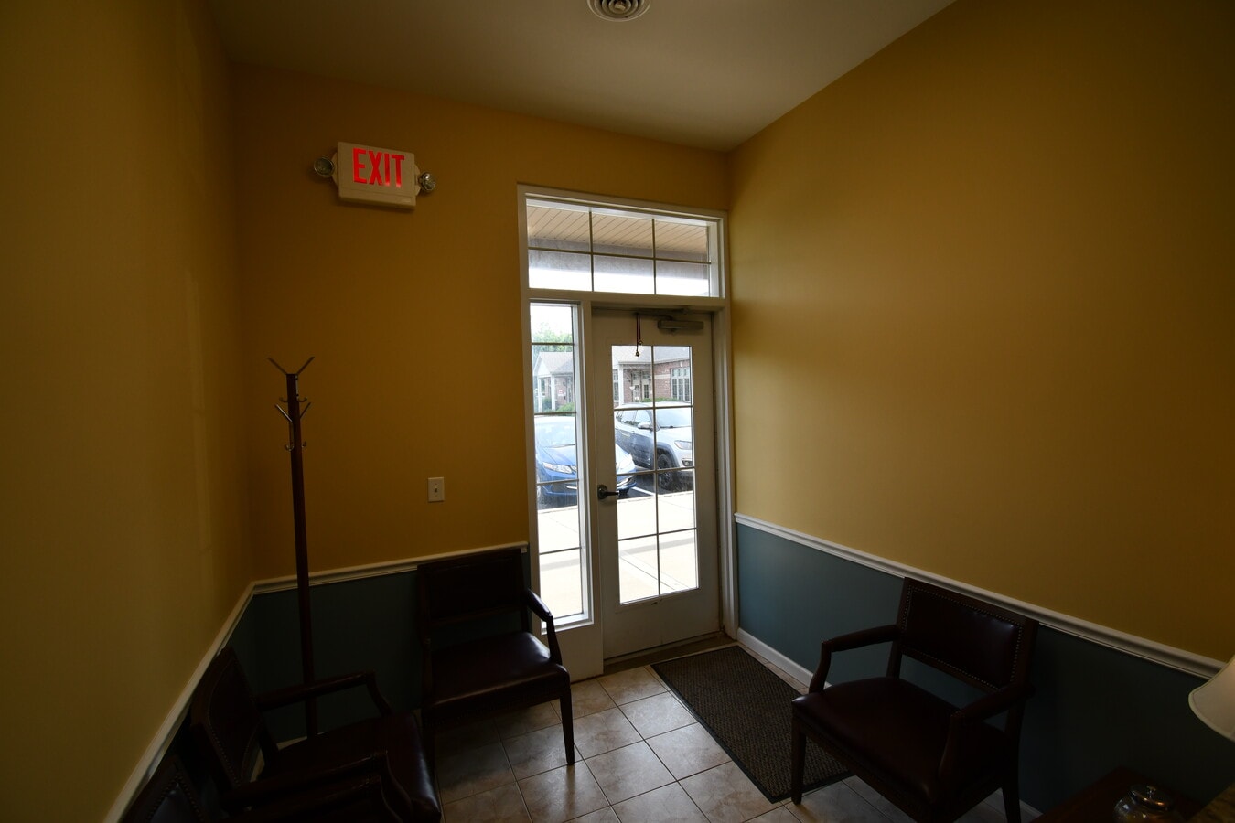 2720 Caton Farm Rd, Joliet, IL 60435 - Unit 2720 - - Interior Photo - Image 2 of 9