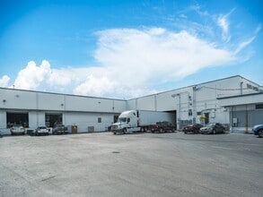 50 NE 179th St, Miami, FL for lease Interior Photo- Image 1 of 1