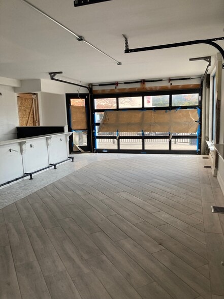 1994 Seneca St, Buffalo, NY for sale - Primary Photo - Image 1 of 30