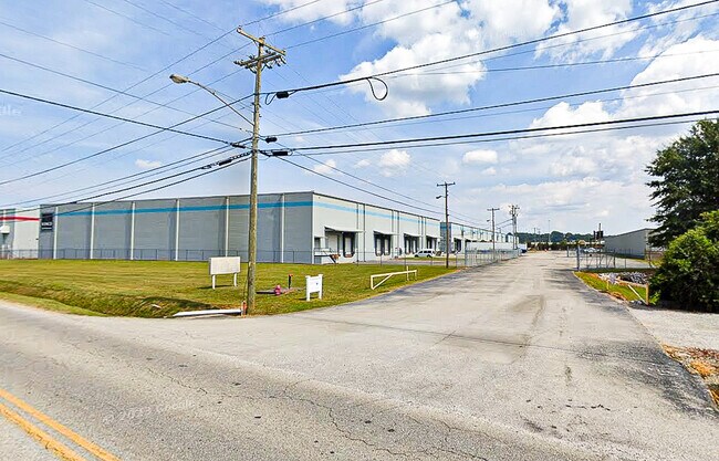 Plus de détails pour 2220 Polymer Dr, Chattanooga, TN - Industriel à louer