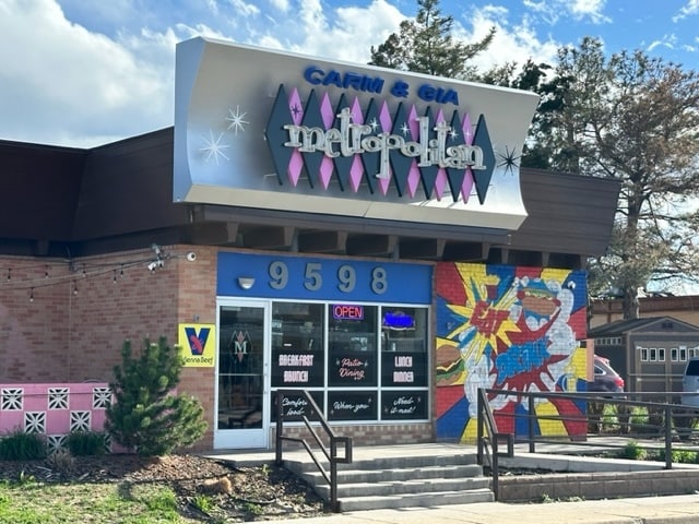 9598 E Montview Blvd, Aurora, CO for lease - Building Photo - Image 3 of 10