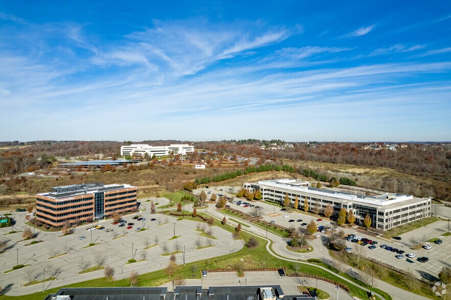 3000 Gsk Dr, Moon Township, PA for lease - Aerial - Image 2 of 4
