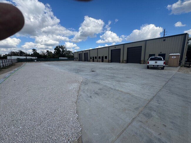 Plus de détails pour 121 Goedecke Rd, Spring, TX - Bureau/Commerce de détail à louer