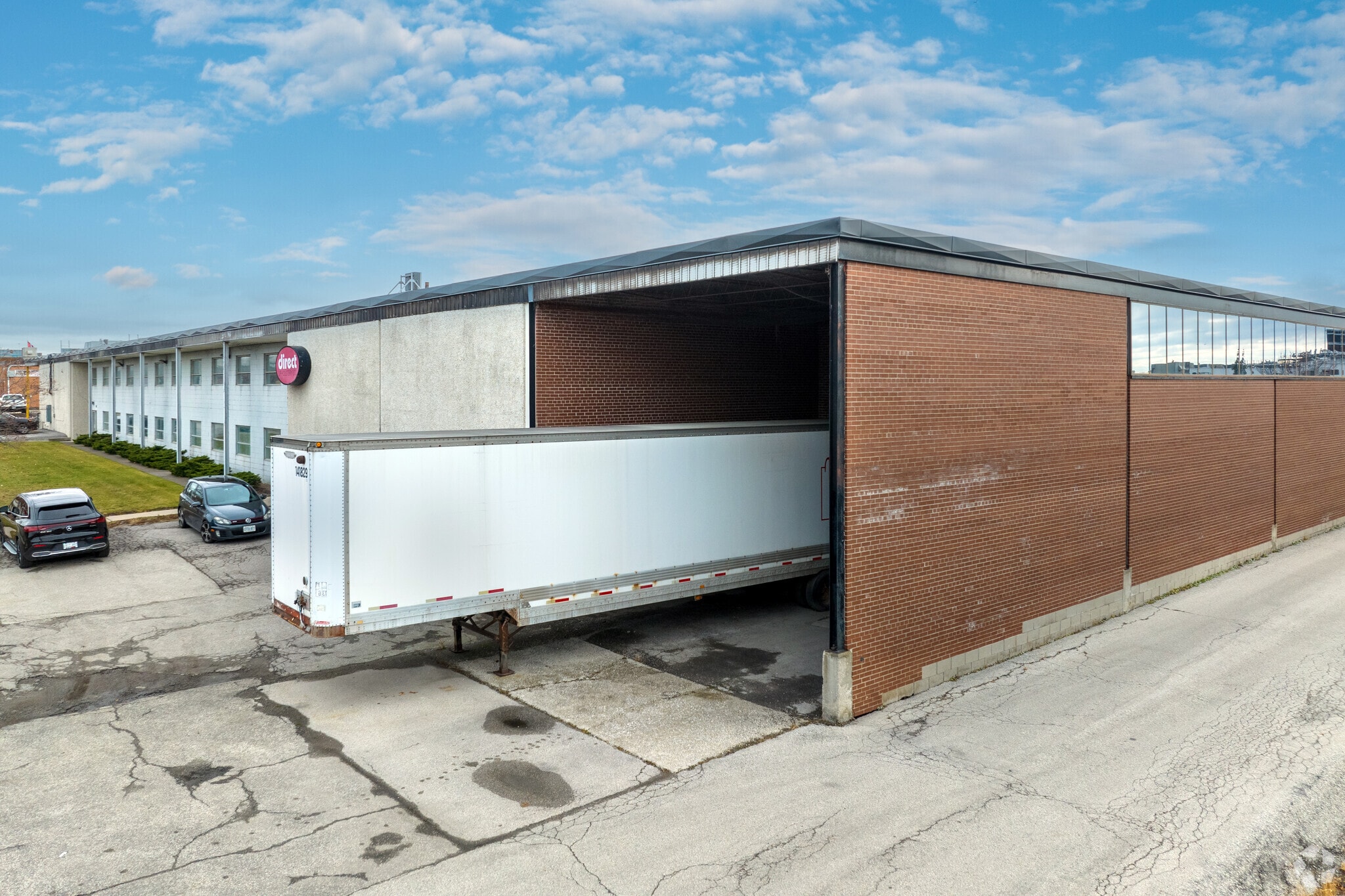 473-475 Garyray Dr, Toronto, ON for lease Primary Photo- Image 1 of 6
