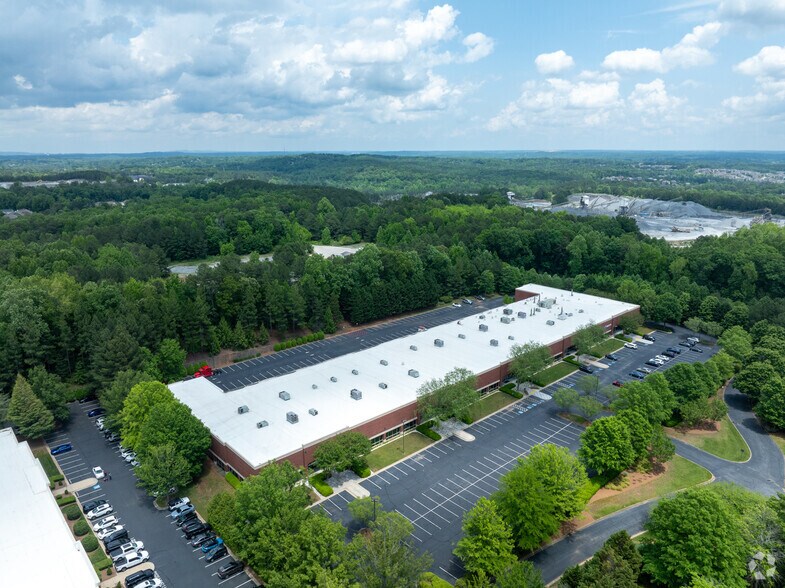 4000 Johns Creek Ct, Suwanee, GA à louer - Aérien - Image 3 de 13