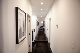 6525 W Sunset Blvd, Los Angeles, CA for lease Interior Photo- Image 1 of 5