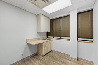 200 NE 54th St, Kansas City, MO for lease Interior Photo- Image 2 of 14