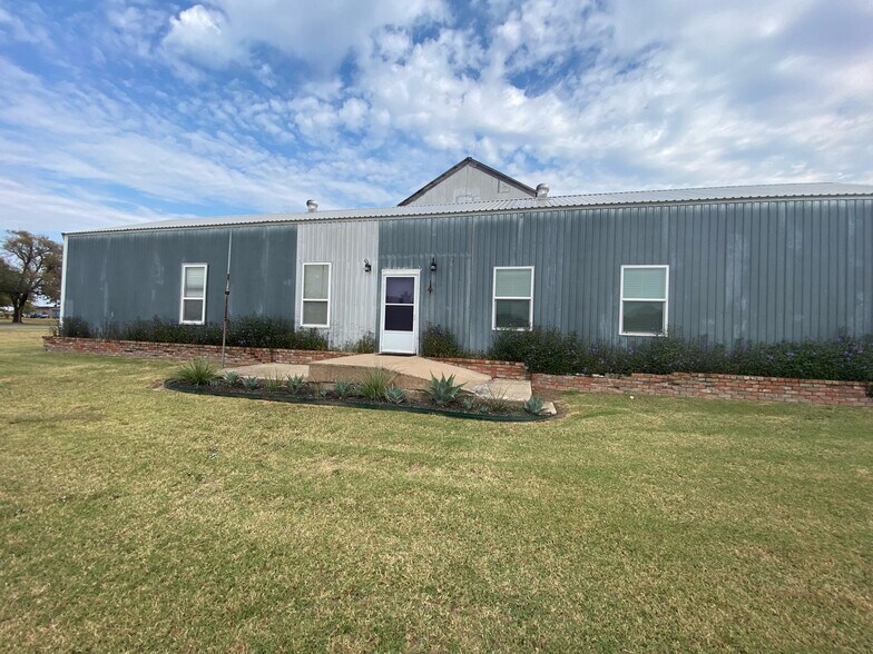202 N Ashwood Ave, Marietta, OK à vendre - Photo du bâtiment - Image 3 de 16