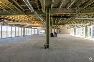 135 N Meramec Ave, Clayton, MO for lease Interior Photo- Image 2 of 6