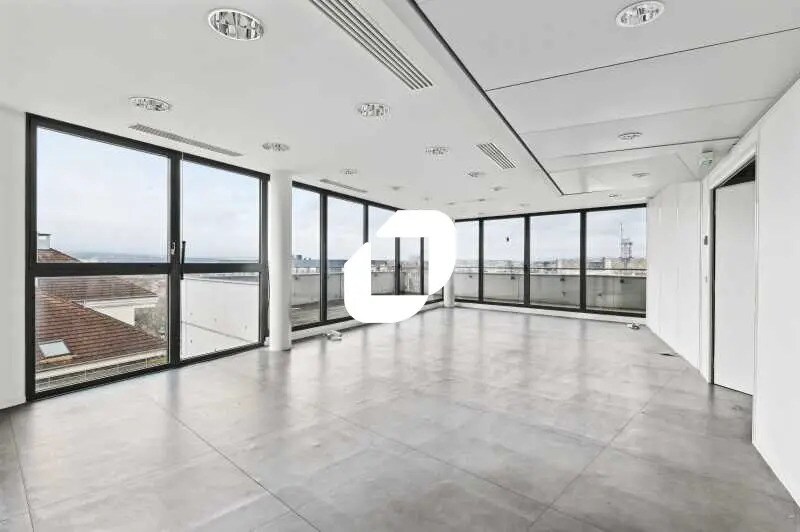 Bureau dans Rueil-Malmaison à vendre - Photo du bâtiment - Image 3 de 17