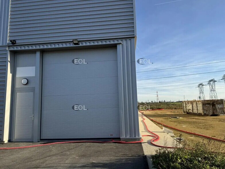 Flex dans Villebon-sur-Yvette à louer - Photo du bâtiment - Image 2 de 2