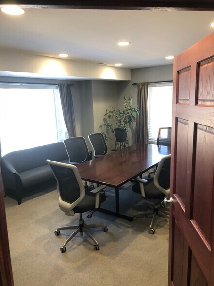 3341 Hobson Rd, Woodridge, IL à louer - Photo intérieure - Image 3 de 18