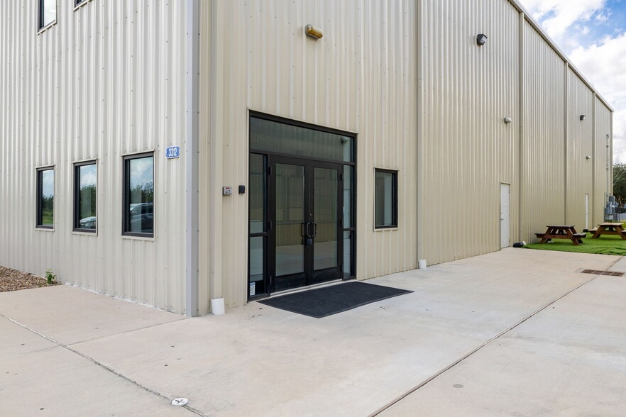 3312 Schlipf Rd, Katy, TX for lease - Building Photo - Image 2 of 18