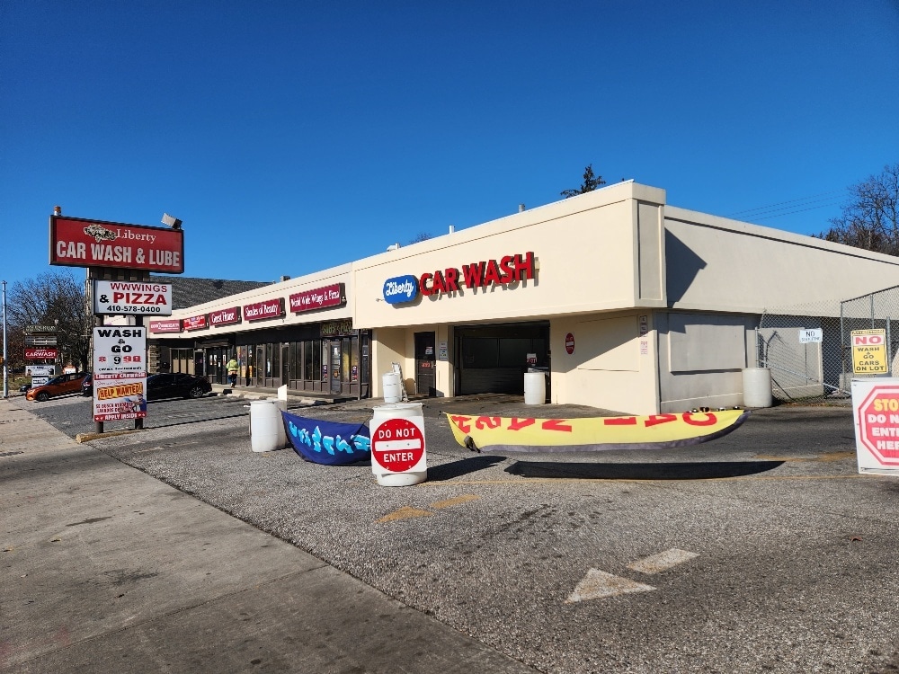 3010-3030 Liberty Heights ave portfolio of 3 properties for sale on LoopNet.ca Building Photo- Image 1 of 22