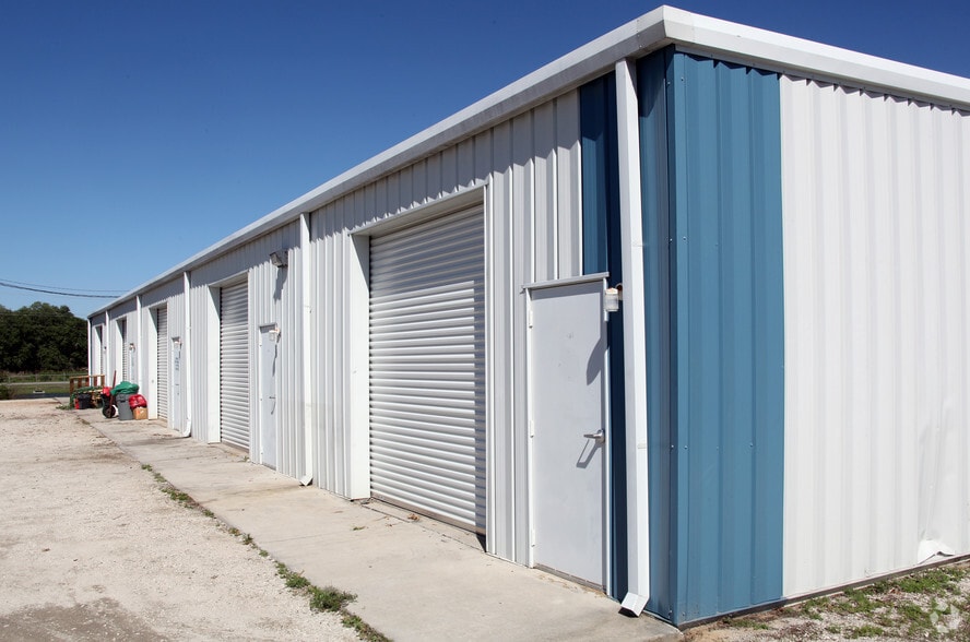 1808 Turkey Creek Rd, Plant City, FL for lease - Building Photo - Image 2 of 3