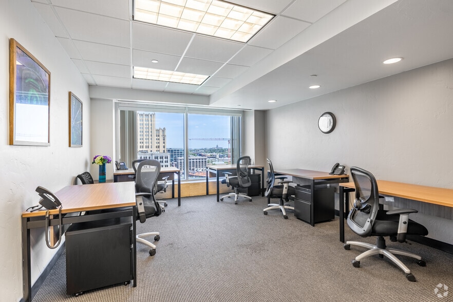 101 Park Ave, Oklahoma City, OK for lease - Building Photo - Image 1 of 25