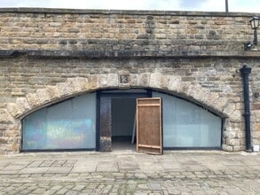 Wharf St, Sheffield à louer Photo du bâtiment- Image 1 de 3