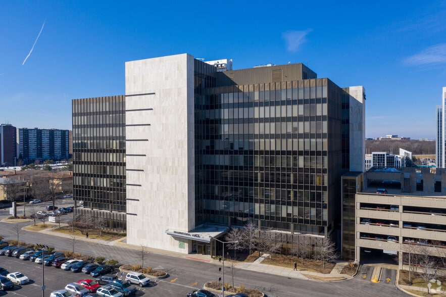 8550 W Bryn Mawr Ave, Chicago, IL for lease - Building Photo - Image 3 of 20