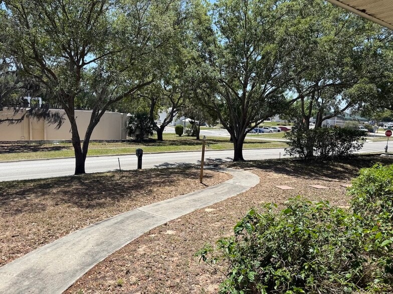 103 Escambia Ave, Davenport, FL à vendre - Photo du bâtiment - Image 2 de 10
