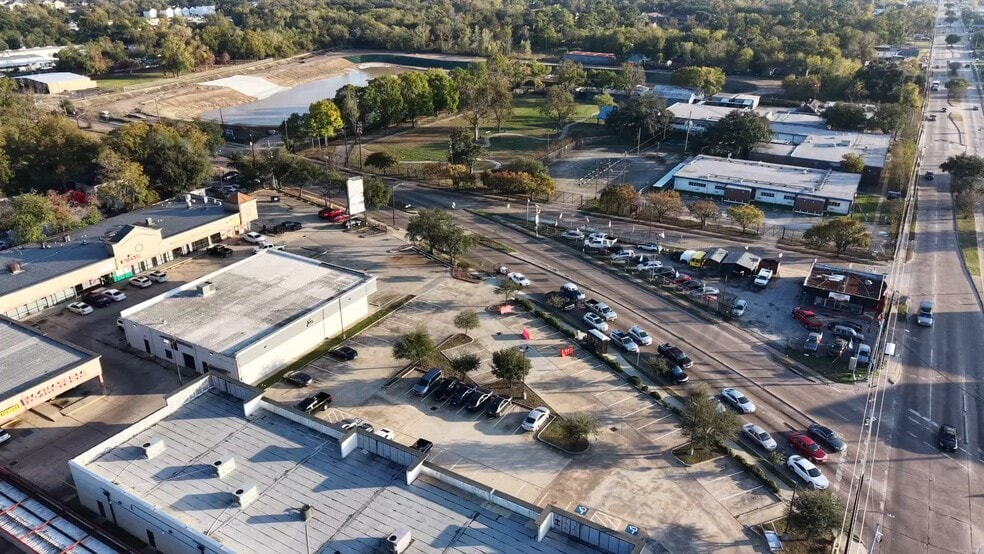 239 W Tidwell Rd, Houston, TX for lease - Commercial Listing Video - Image 3 of 13