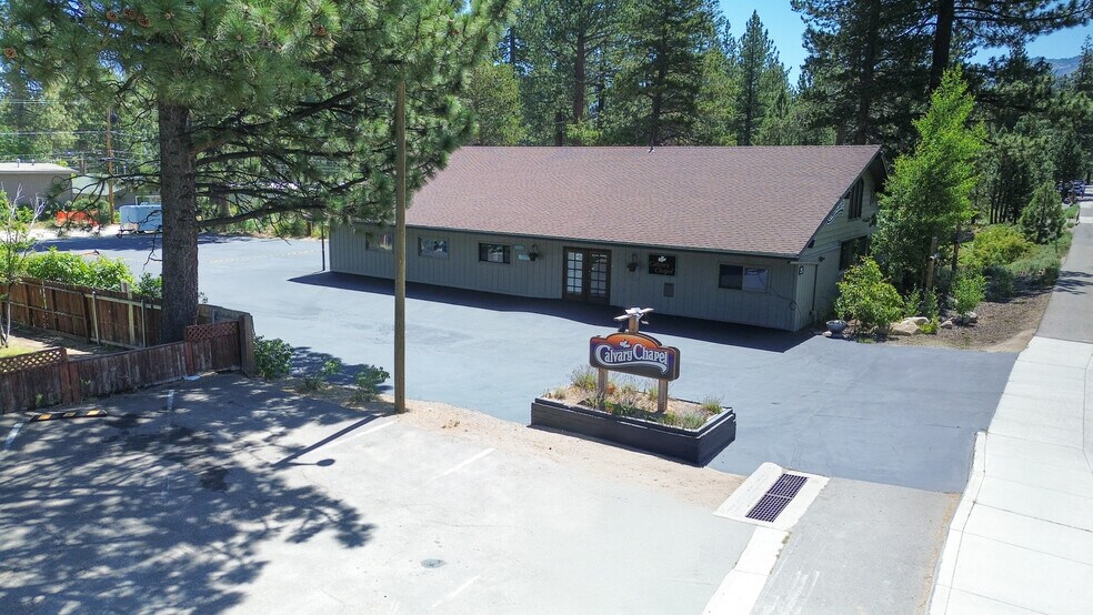 807 Emerald Bay Rd, South Lake Tahoe, CA à vendre - Photo du bâtiment - Image 3 de 32