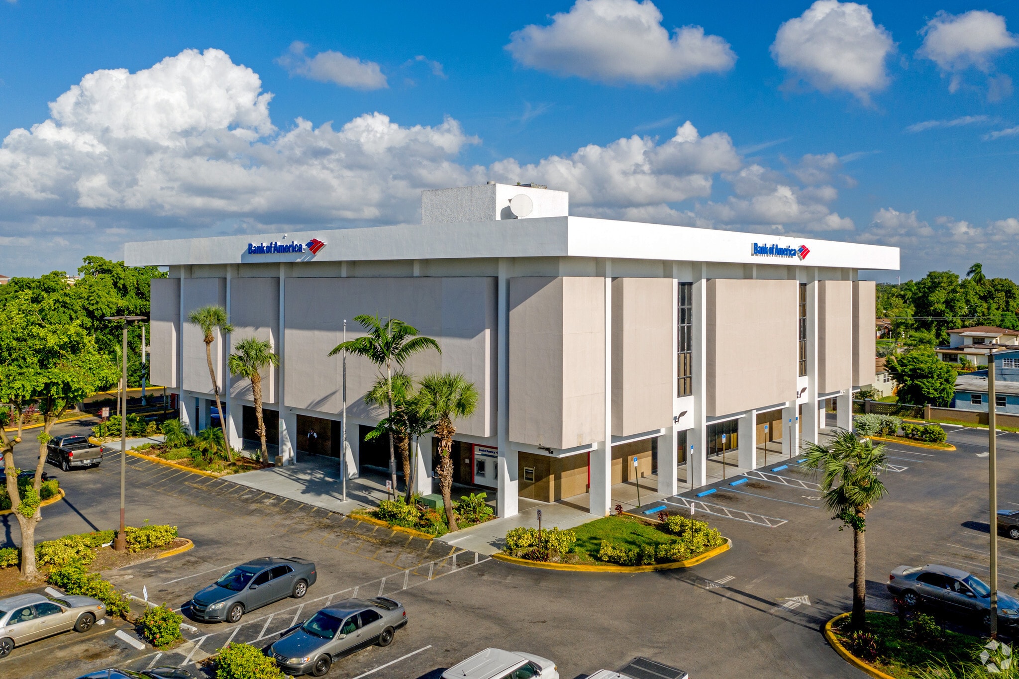 3661 W Oakland Park Blvd, Lauderdale Lakes, FL for sale Primary Photo- Image 1 of 19