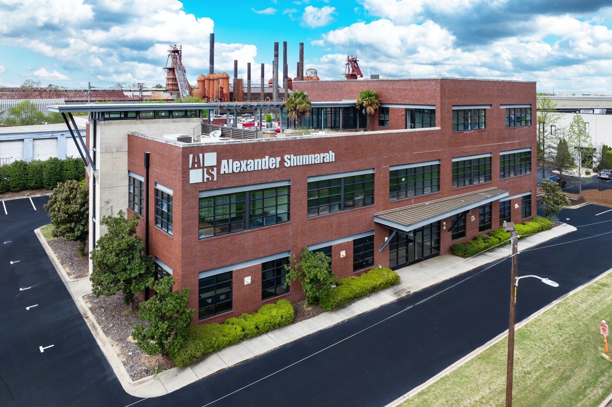 2900 1st Ave S, Birmingham, AL for lease Primary Photo- Image 1 of 27