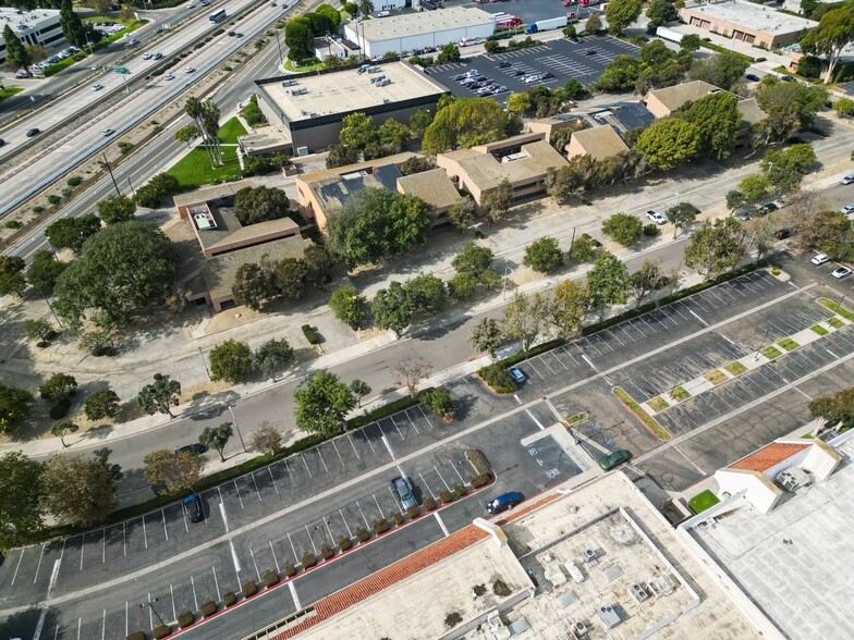 Mesa Verde Ave Redevelopment Land, Ventura, CA à vendre - Photo du b timent - Image 2 de 8