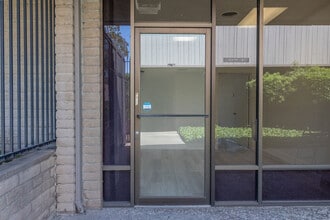 4545 Georgetown Pl, Stockton, CA for lease Building Photo- Image 2 of 9