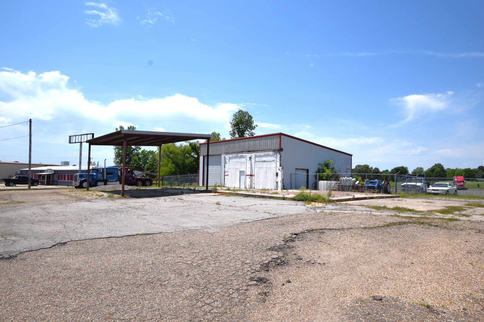 1400 S Main St, Muldrow, OK for sale Building Photo- Image 1 of 18